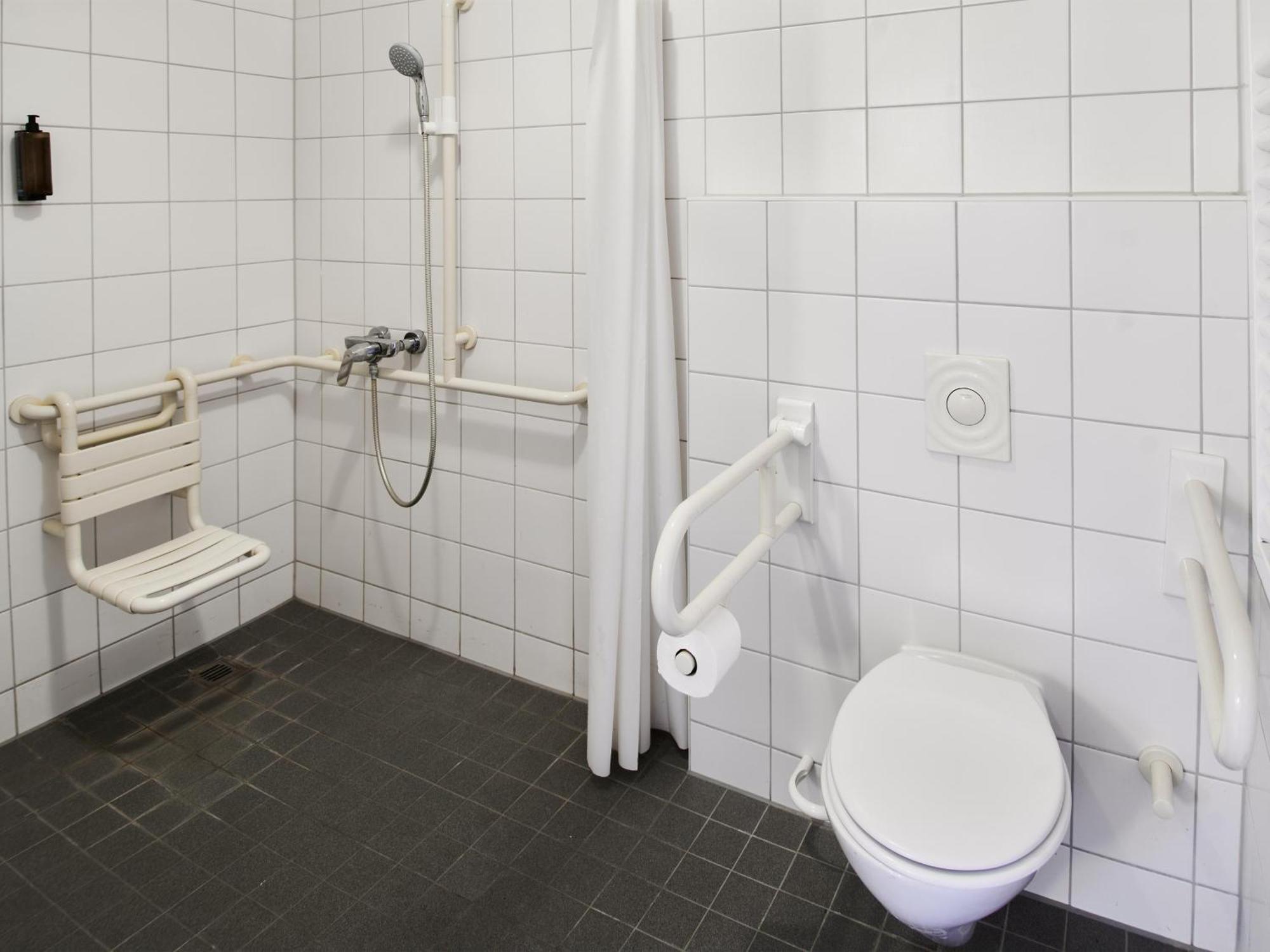 B&B Hotel Koeln-Marsdorf Eksteriør billede